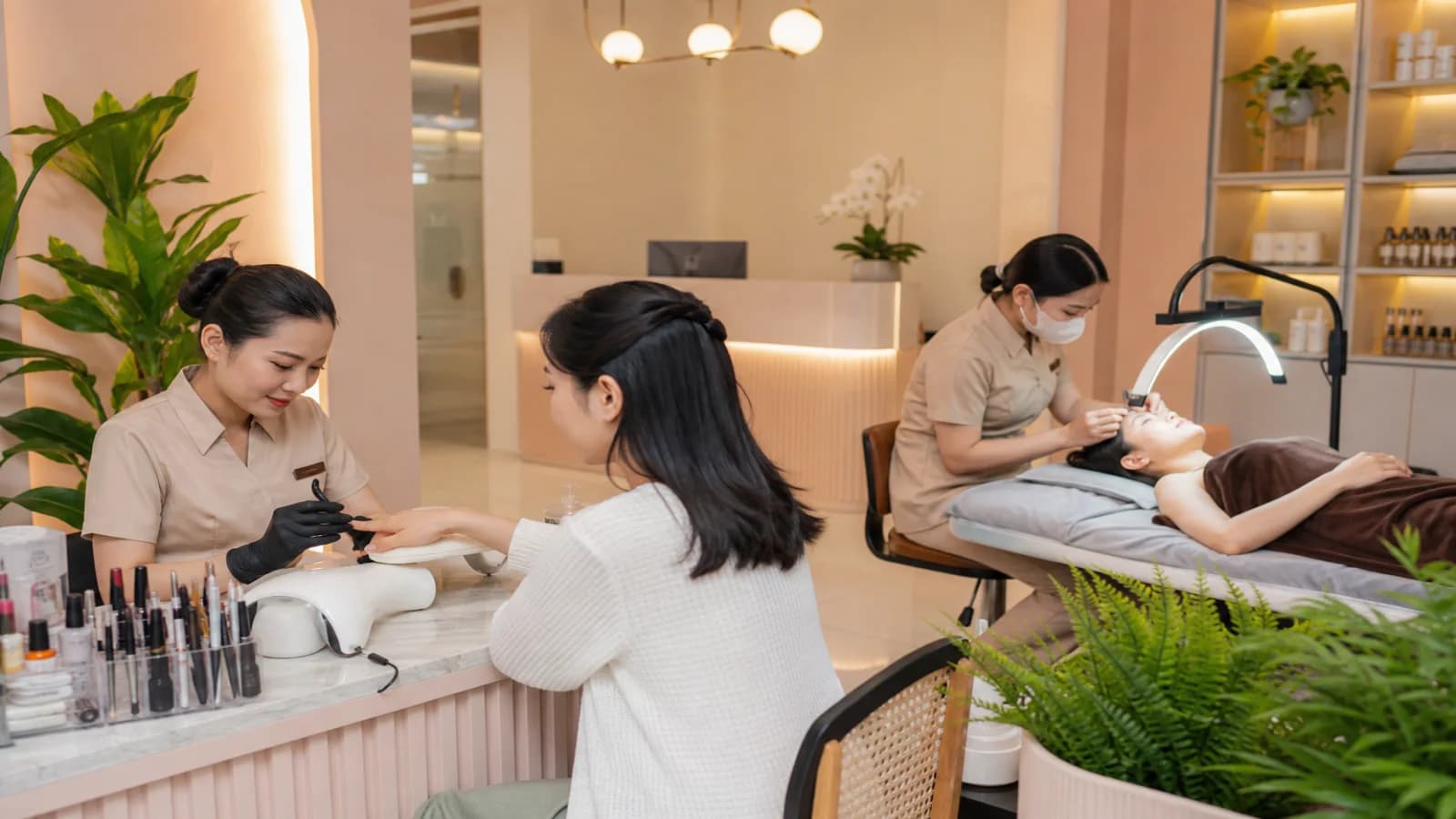 Ilustrasi artikel: 7 Ide Loyalty Program Beauty Studio yang Membuat Pelanggan Kembali